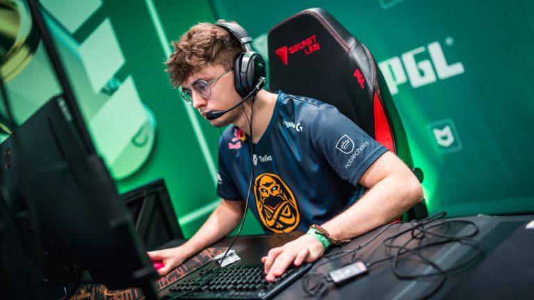 Hadès signe un nouveau contrat avec ENCE jusqu'en 2023 2 Hadès signe un nouveau contrat avec ENCE jusqu'en 2023 - 1