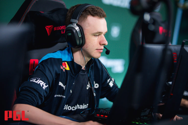 Débuts réussis : Cloud9 a battu les Outsiders lors du retour de CS:GO à la PGL d'Anvers 2 Débuts réussis : Cloud9 a battu les Outsiders lors du retour de CS:GO à la PGL d'Anvers - 1