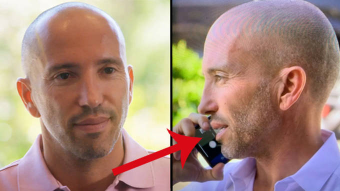 Vendre Sunset : Jason Oppenheim fait un faux appel téléphonique et les fans hurlent 2 Vendre Sunset : Jason Oppenheim fait un faux appel téléphonique et les fans hurlent - 1