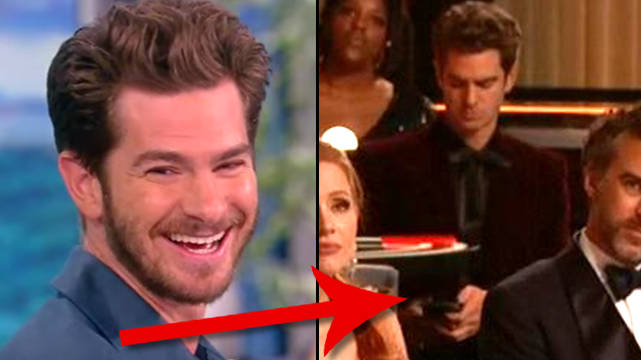Andrew Garfield envoyait des SMS à des amis à propos de la gifle de Will Smith dans le mème viral des Oscars 2 Andrew Garfield envoyait des SMS à des amis à propos de la gifle de Will Smith dans le mème viral des Oscars - 1