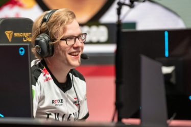 Le jungler vétéran Amazing revient en Pro League après une interruption de 3 ans et signe avec MOUZ avant la Prime League Summer Split - 7
