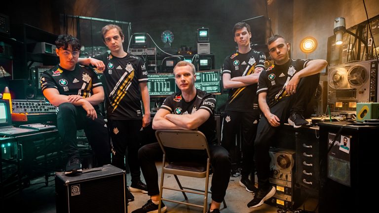 G2 devient la première équipe à se qualifier pour l'étape de grondement du MSI 2022 avec cinq victoires consécutives dans le groupe C 2 G2 devient la première équipe à se qualifier pour l'étape de grondement du MSI 2022 avec cinq victoires consécutives dans le groupe C - 1