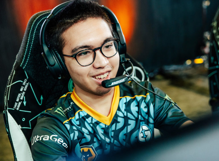 Danny parle des débuts difficiles d'EG au MSI 2022 et de la débâcle des 35 pings 2 Danny parle des débuts difficiles d'EG au MSI 2022 et de la débâcle des 35 pings - 1