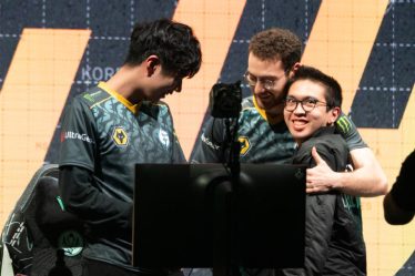Tout pour jouer : 4 équipes décideront de leur sort lors de la dernière journée de la phase de grondement du MSI 2022 - 11