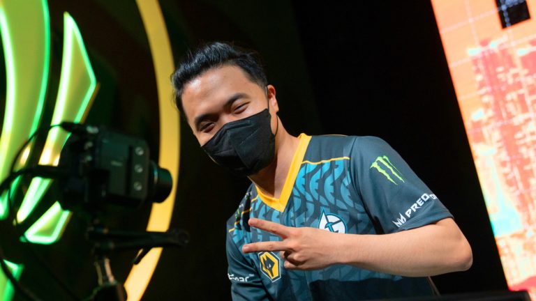 Les espoirs de NA perdurent: Evil Geniuses s'assure une place en phase à élimination directe au MSI 2022 avec une victoire convaincante sur le PSG Talon 2 Les espoirs de NA perdurent: Evil Geniuses s'assure une place en phase à élimination directe au MSI 2022 avec une victoire convaincante sur le PSG Talon - 1