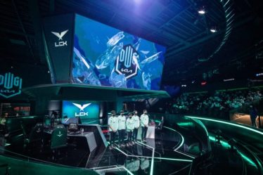 ShowMaker et deokdam démolissent les Freecs pour aider DWG KIA à décrocher une victoire facile au LCK Summer Split 2022 - 5