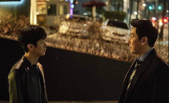La bande-annonce de "The Policeman's Lineage" révèle Choi Woo-Sik et Cho Jin-Woong dans un drame graveleux 2 La bande-annonce de "The Policeman's Lineage" révèle Choi Woo-Sik et Cho Jin-Woong dans un drame graveleux - 1