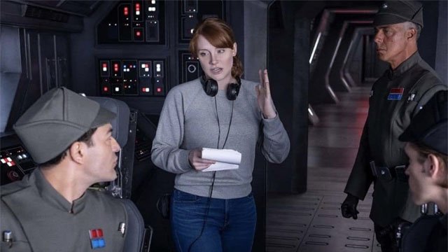 Le réalisateur Bryce Dallas Howard revient pour la saison 3 de Mandalorian 2 Le réalisateur Bryce Dallas Howard revient pour la saison 3 de Mandalorian - 1