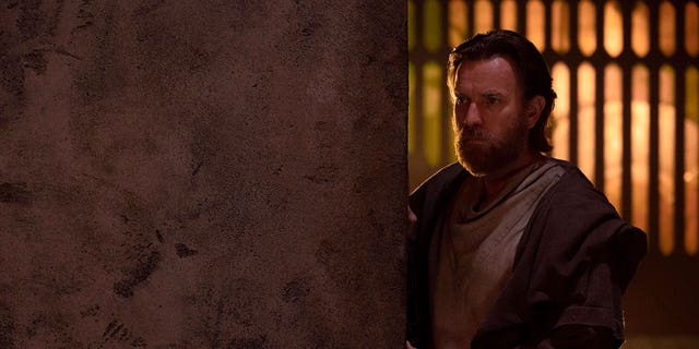 "Obi-Wan Kenobi": Un guide de la nouvelle série "Star Wars" 3 Cette image publiée par Disney+ montre Ewan McGregor dans une scène de la série "Obi Wan Kenobi,"première le 27 mai.