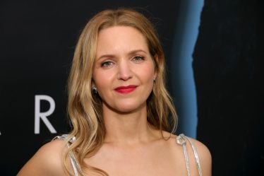 Ozark star Jordana Spiro âge, taille, Instagram, rôles - 5