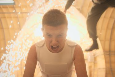 Qui joue le jeune Onze dans les flashbacks de la saison 4 de Stranger Things ? - 9