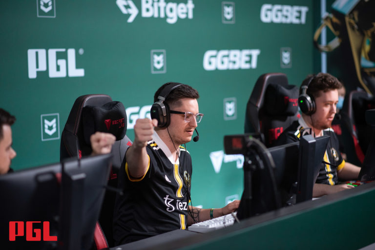 Vitality remporte son premier affrontement avec Astralis pour entrer dans le groupe 2-0 Challengers Stage du PGL Antwerp Major 2 Vitality remporte son premier affrontement avec Astralis pour entrer dans le groupe 2-0 Challengers Stage du PGL Antwerp Major - 1