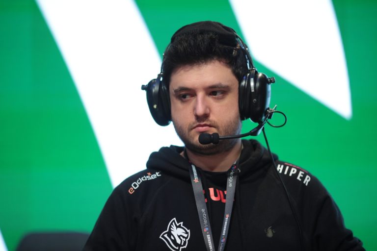 Peacemaker dit qu'il est à nouveau autorisé à entraîner dans CS: GO après avoir été débarrassé de l'accusation de bogue spectateur de l'entraîneur - 1
