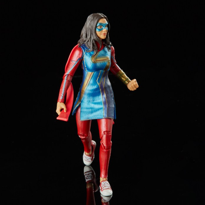 Hasbro dévoile la figurine articulée de Mme Marvel inspirée du MCU - 7