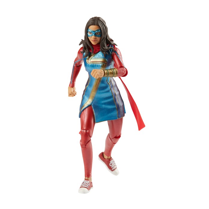 Hasbro dévoile la figurine articulée de Mme Marvel inspirée du MCU - 17