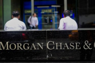 Pourquoi un grand quant de Wall Street voit le S&P 500 reprendre toutes ses pertes d'ici la fin de l'année - 7