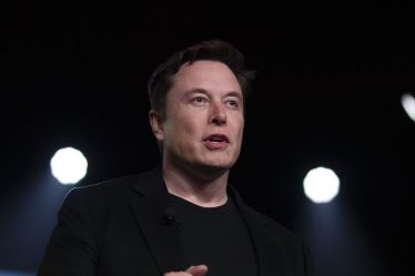 Les actions de Tesla chutent après le rapport Musk veut des suppressions d'emplois de 10% au milieu d'un "super mauvais sentiment" à propos de l'économie - 5