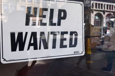 Les gains d'emplois aux États-Unis en mai devraient ralentir à 328 000, leur plus bas niveau en 13 mois - 5