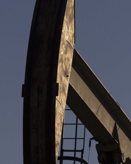 Les contrats à terme sur l'essence se terminent à un record alors que le pétrole secoue l'augmentation de la production de l'OPEP + 78 Les contrats à terme sur l'essence se terminent à un record alors que le pétrole secoue l'augmentation de la production de l'OPEP + - 77