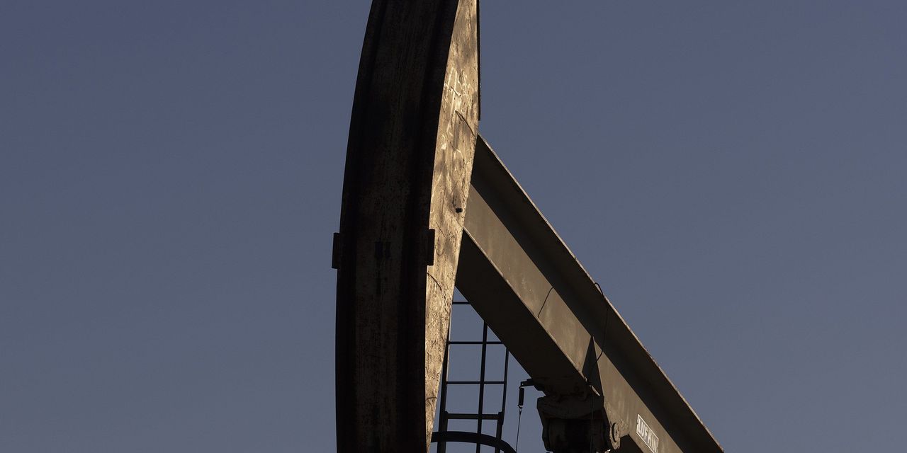 Les contrats à terme sur l'essence se terminent à un record alors que le pétrole secoue l'augmentation de la production de l'OPEP + 2 Les contrats à terme sur l'essence se terminent à un record alors que le pétrole secoue l'augmentation de la production de l'OPEP + - 1