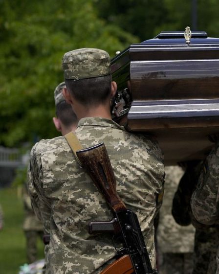 Alors que l'Ukraine perd des troupes, combien de temps peut-elle continuer le combat ? 54 Alors que l'Ukraine perd des troupes, combien de temps peut-elle continuer le combat ? - 53