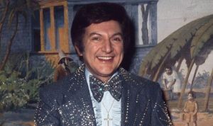 Valeur nette de Liberace 18 millions de dollars! Comment y est-il parvenu ? 5 Valeur nette de Liberace 18 millions de dollars! Comment y est-il parvenu ? - 4