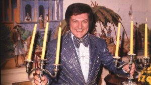 Valeur nette de Liberace 18 millions de dollars! Comment y est-il parvenu ? 9 Valeur nette de Liberace 18 millions de dollars! Comment y est-il parvenu ? - 8