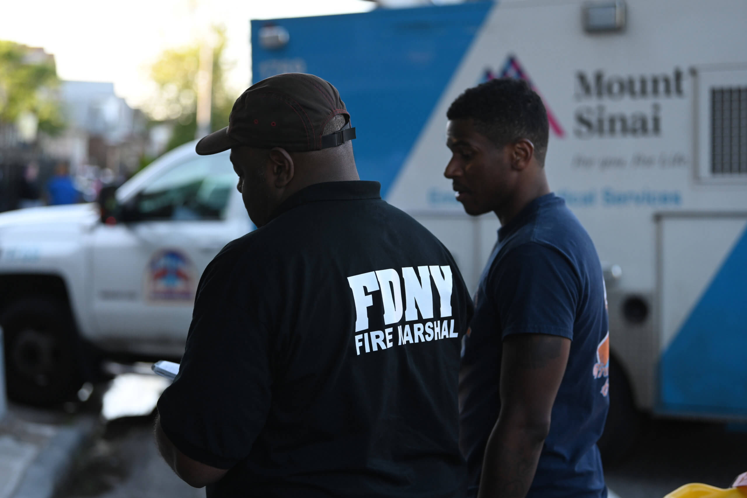 Un pompier en congé apporte une aide héroïque à la lutte contre l'incendie de Brooklyn - 5