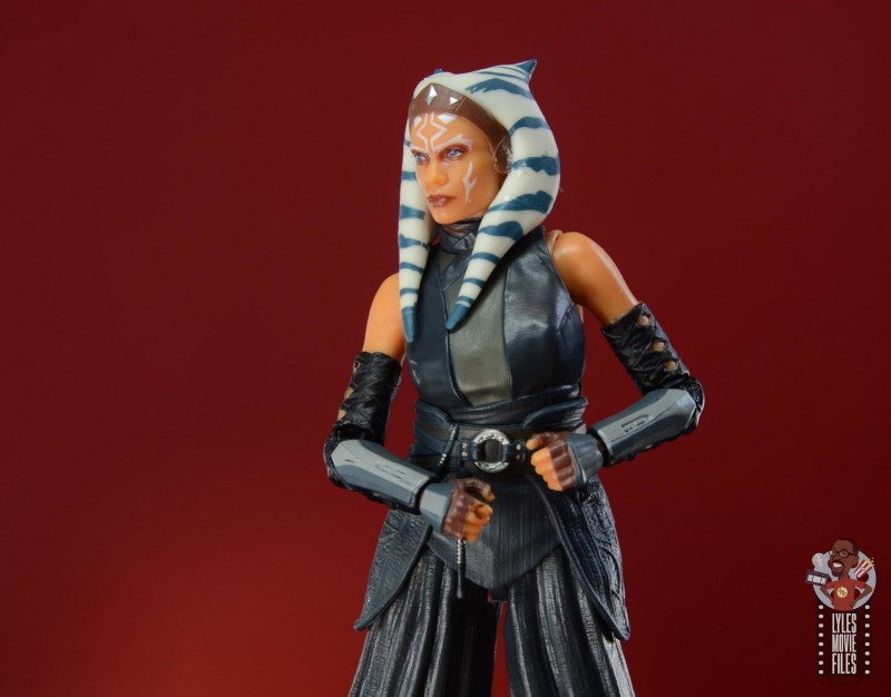 Revue de Star Wars Black Series Ahsoka Tano (Le Mandalorien) 9 star wars the black series critique mandalorian ahsoka – en pleine réflexion