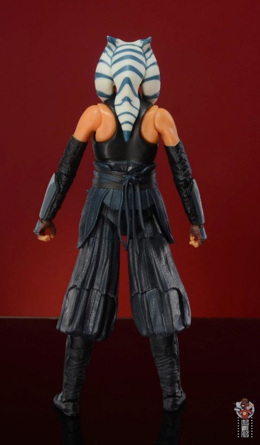 star wars the black series mandalorian ahsoka review - arrière