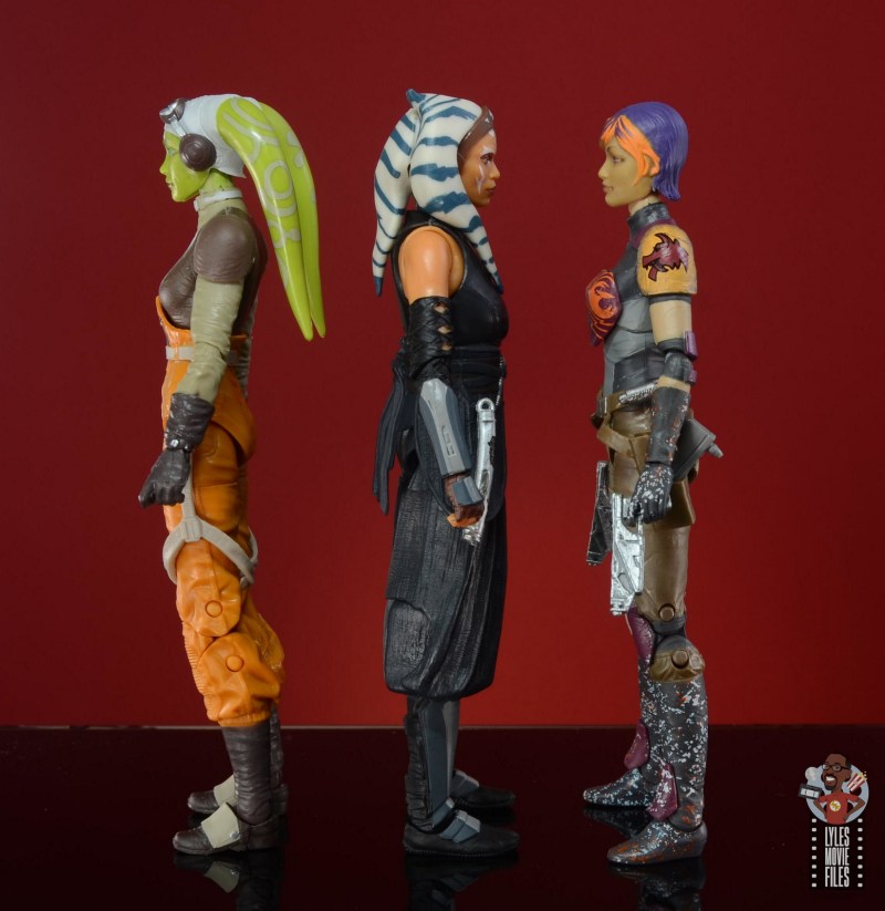 Revue de Star Wars Black Series Ahsoka Tano (Le Mandalorien) 11 star wars the black series revue mandalorian ahsoka – face à hera et sabine