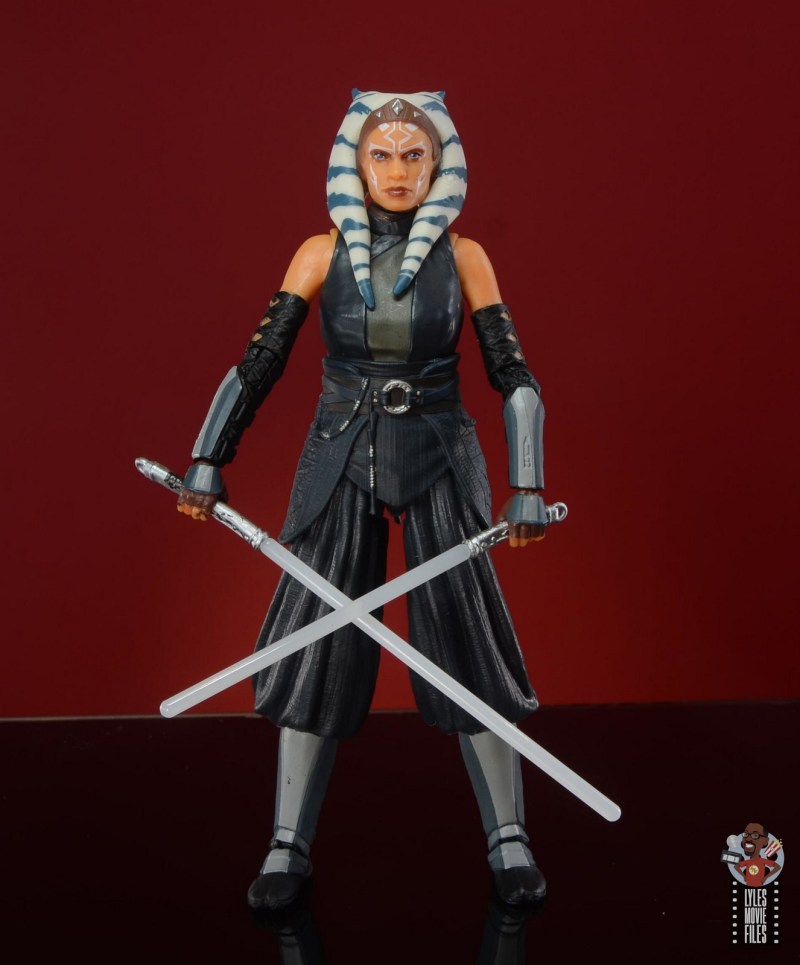 Revue de Star Wars Black Series Ahsoka Tano (Le Mandalorien) 20 star wars the black series revue mandalorian ahsoka – sabres laser croisés