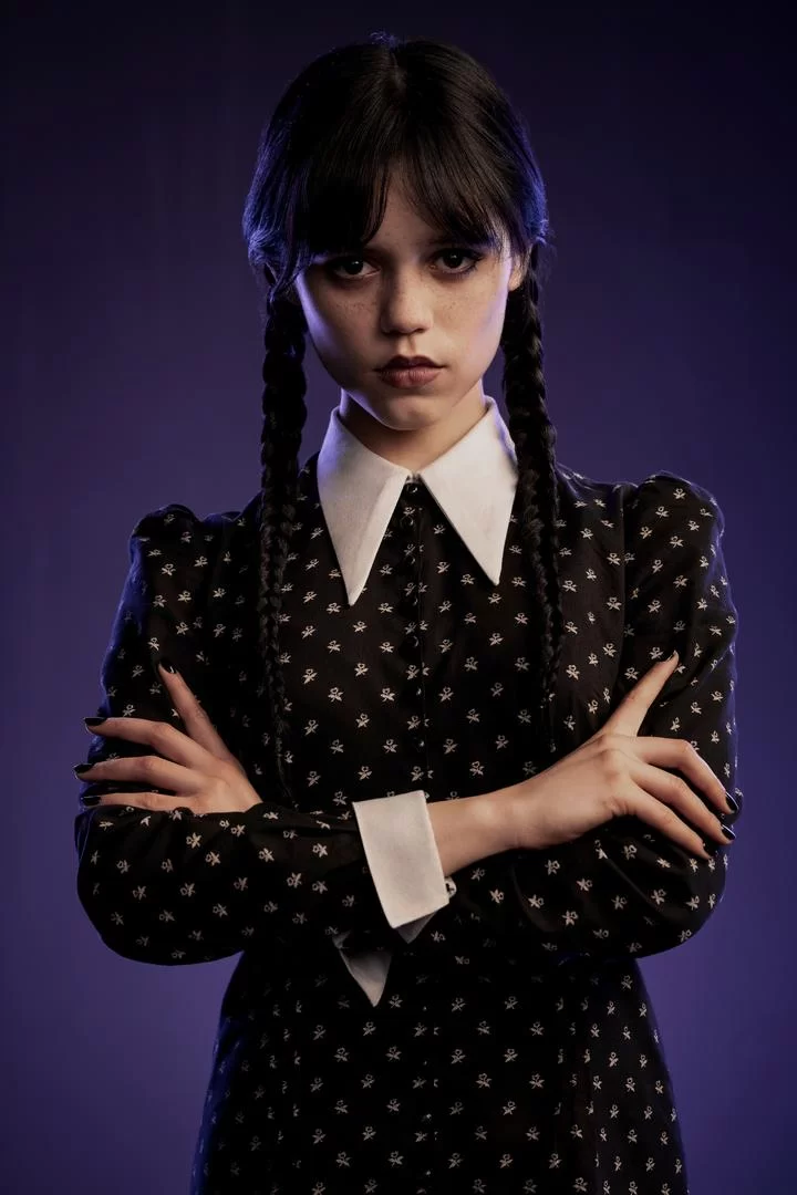 JENNA ORTEGA MERCREDI NETFLIX TIM BURTON