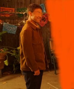 Jason Genao Sur ma veste marron Block