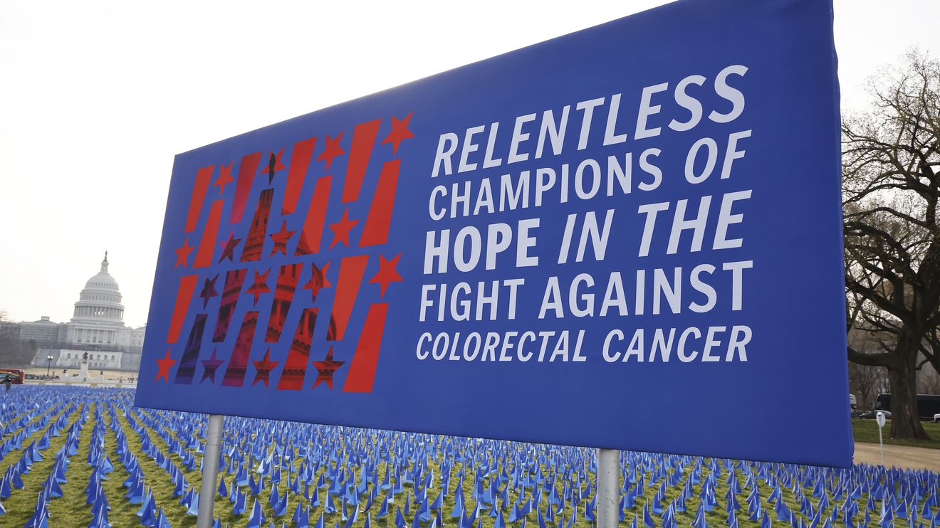 Une femme qui s'est vu refuser une coloscopie par son médecin est décédée d'un cancer du côlon à 39 ans, selon un ami 2 Une femme qui s'est vu refuser une coloscopie par son médecin est décédée d'un cancer du côlon à 39 ans, selon un ami - 1