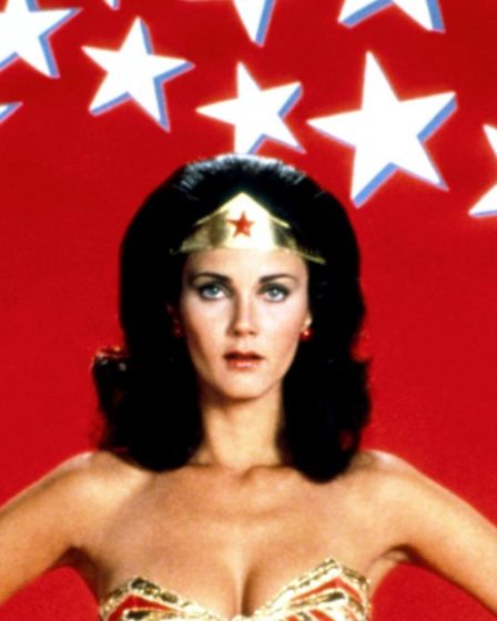 "Wonder Woman" Lynda Carter arrête les critiques de Matthew McConaughey 92 "Wonder Woman" Lynda Carter arrête les critiques de Matthew McConaughey - 91
