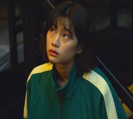 Jung Ho-yeon tirant sur la scène de la mort était "le plus à l'aise" de Squid Game 7 Jung Ho-yeon tirant sur la scène de la mort était "le plus à l'aise" de Squid Game - 6