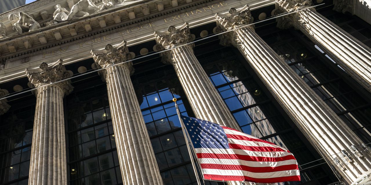 Les contrats à terme sur actions américaines s'effondrent après la pire semaine de Wall Street depuis janvier 2 Les contrats à terme sur actions américaines s'effondrent après la pire semaine de Wall Street depuis janvier - 1