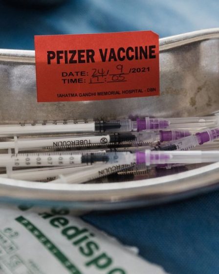 La FDA déclare que le vaccin à trois injections de Pfizer est sans danger pour les enfants de moins de 5 ans, avant la réunion du panel qui examinera également le régime à deux injections de Moderna 44 La FDA déclare que le vaccin à trois injections de Pfizer est sans danger pour les enfants de moins de 5 ans, avant la réunion du panel qui examinera également le régime à deux injections de Moderna - 43