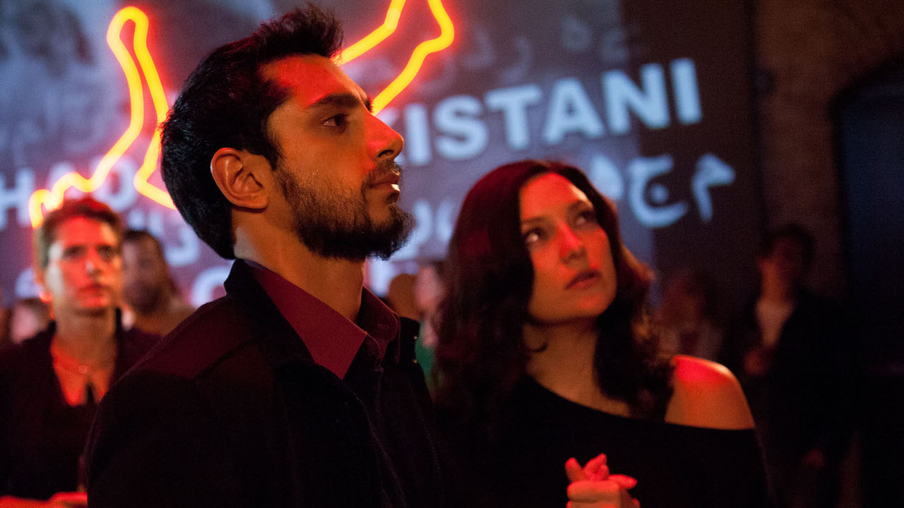 Mme Marvel et 10 autres grandes représentations de personnages musulmans dans les films et la télévision récents 13 Riz Ahmed et Kate Hudson dans The Relunctant Fundamentalist