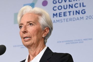 Les rendements obligataires italiens plongent et l'euro grimpe alors que la BCE annonce une réunion d'urgence sur les conditions du marché - 9