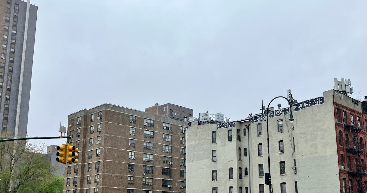 Les plans proposés prévoient maintenant un immeuble résidentiel de 24 étages sur la 14e rue et l'avenue C 2 Les plans proposés prévoient maintenant un immeuble résidentiel de 24 étages sur la 14e rue et l'avenue C - 1