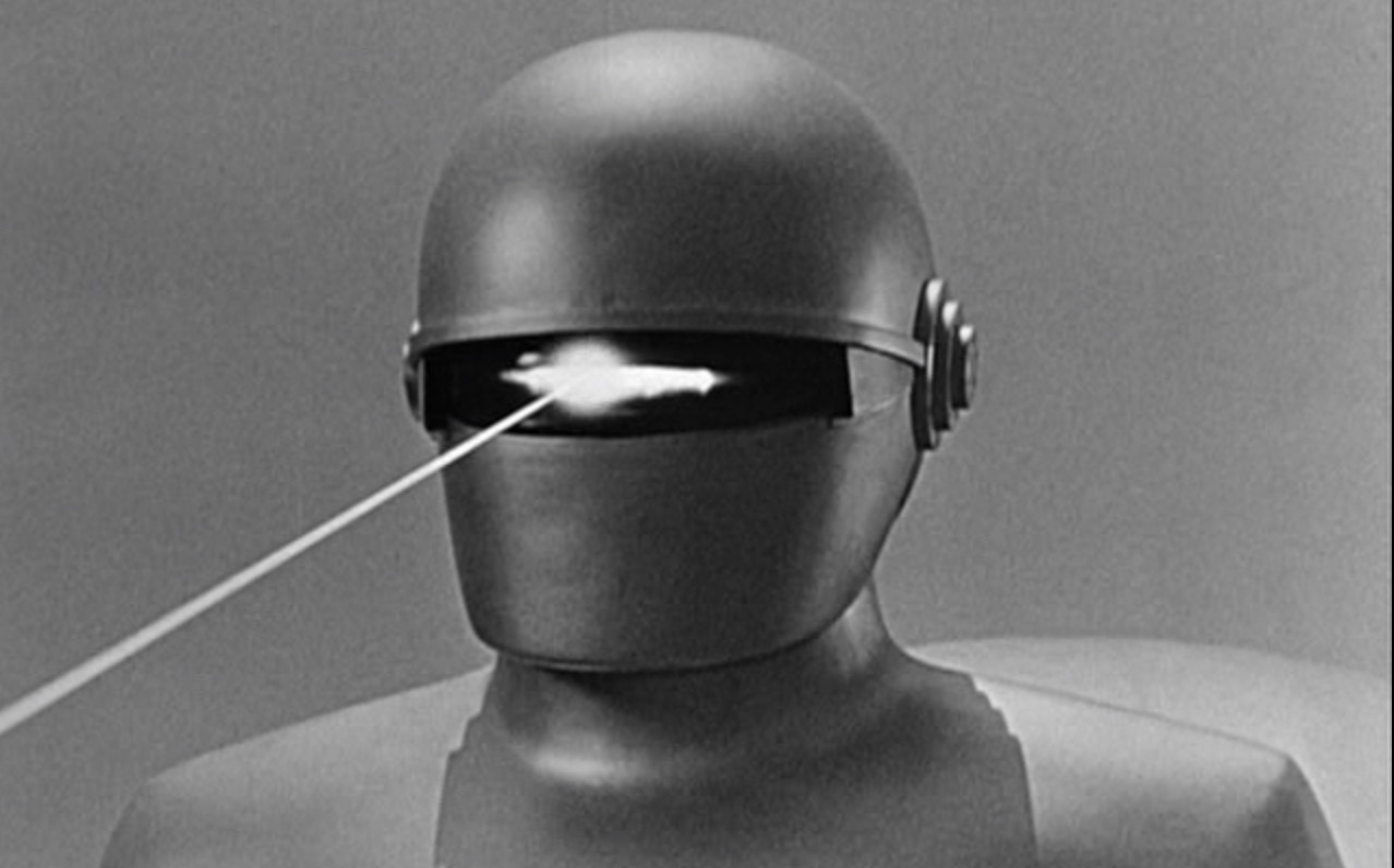 Un expert en robotique montre comment les robots de Star Wars ne reflètent pas la réalité 7 Gort, le robot de The Day The Earth Stood Still, tire un rayon laser depuis sa tête.