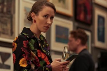 Chloé : poursuite en ligne, mort mystérieuse et imposteur donnent le ton dans une nouvelle série de thrillers - 7