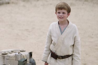Qui est Grant Feely ? À propos du jeune Luke Skywalker dans 'Obi-Wan Kenobi' – Hollywood Life - 5