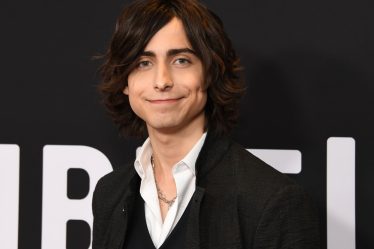 Quelle est la hauteur du Umbrella Academy étoile? - 6