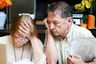 Près d'un tiers des Américains âgés ont moins de 10 000 $ économisés pour leur retraite - 21