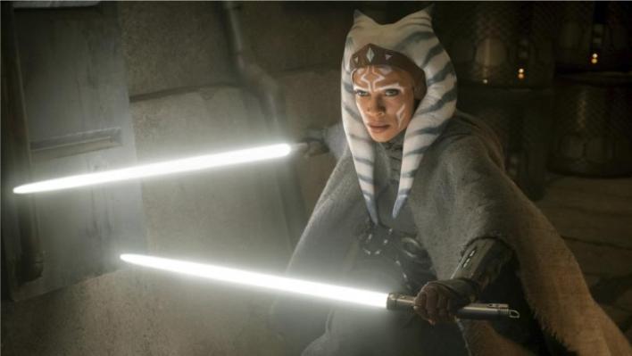 Après Kenobi, quelle sera la prochaine série Star Wars de Disney+ ? – OI Canadien 6 The Mandalorian : la transformation de Rosario Dawson en Ahsoka Tano (vidéo)