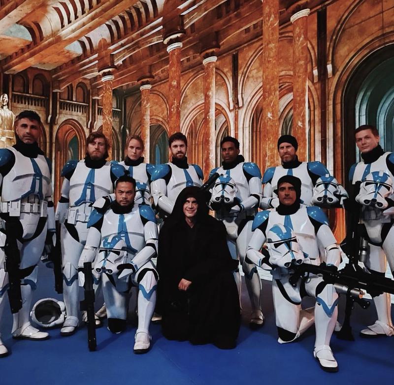 Une nouvelle photo d'Obi-Wan Kenobi montre Hayden Christensen avec d'autres Jedi sur le plateau 8 Soldats clones de Hayden Christensen
