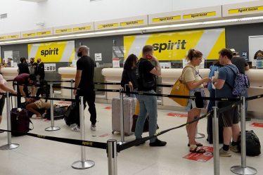 Frontier adoucit son accord pour Spirit Airlines - 9
